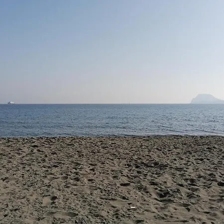 شقة Seafront House *